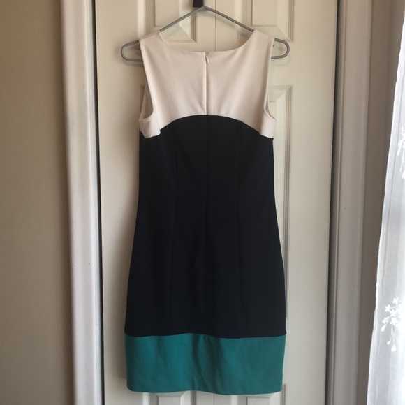 Banana Republic | Colourblock Sheath Dress - Picture 2 of 10
